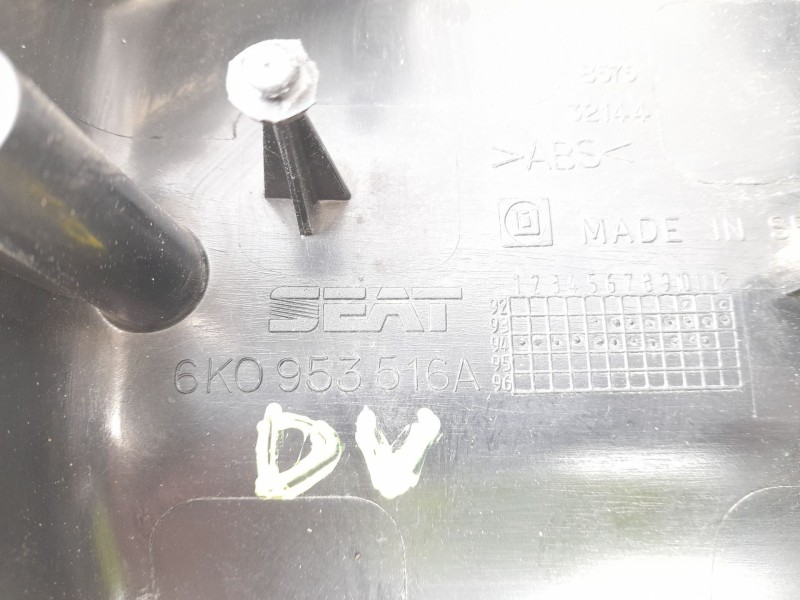 Recambio de moldura para seat cordoba berlina (6k2) 1.9 td referencia OEM IAM 6K0953515A  