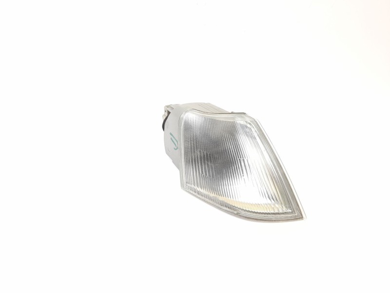 Recambio de piloto delantero derecho para citroen xantia berlina 2.0 hdi sx referencia OEM IAM AXO1980  