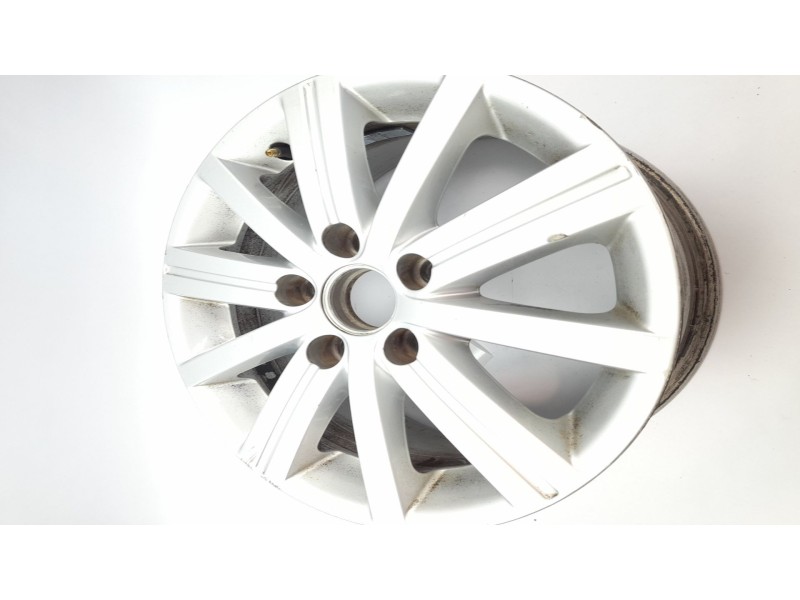 Recambio de llanta para volkswagen golf plus (521) advance referencia OEM IAM 5K0601025  