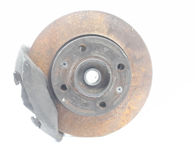 Recambio de mangueta delantera derecha para peugeot 205 furgón 1.8 d referencia OEM IAM   