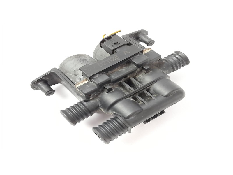 Recambio de valvula intercambio de calefaccion para bmw x5 (e53) 3.0i referencia OEM IAM 64128374995 6412837499502 1147412137