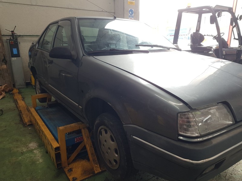 renault 19 i chamade (l53_) del año 1988