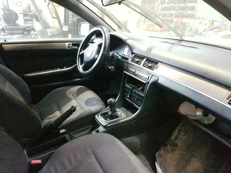 audi a6 c5 (4b2) del año 1997
