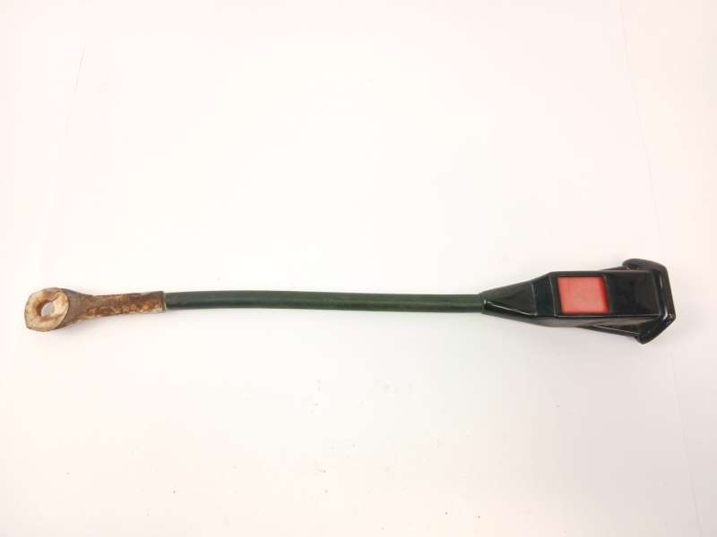 ENGANCHE CINTURON SEGURIDAD DELANTERO DERECHO 