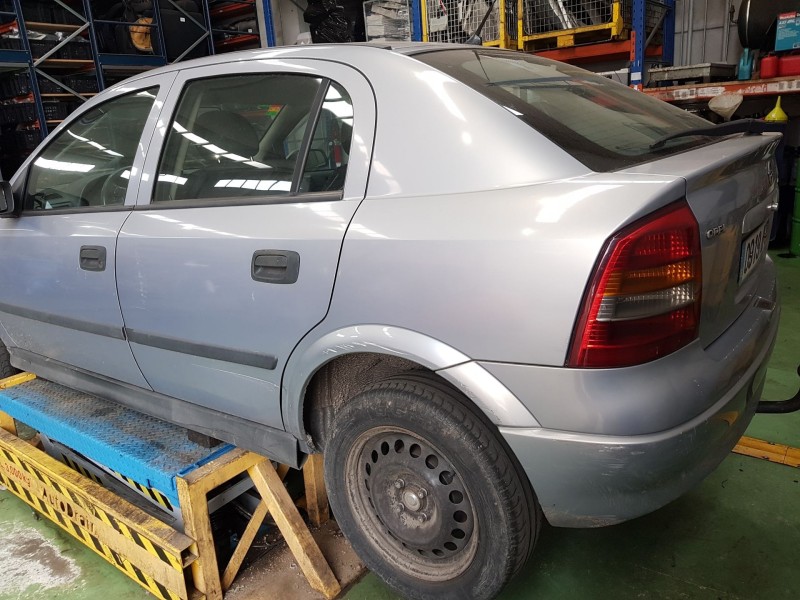 opel astra g fastback (t98) del año 2000