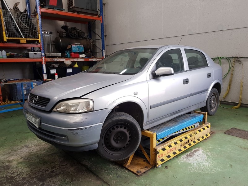 opel astra g fastback (t98) del año 2000