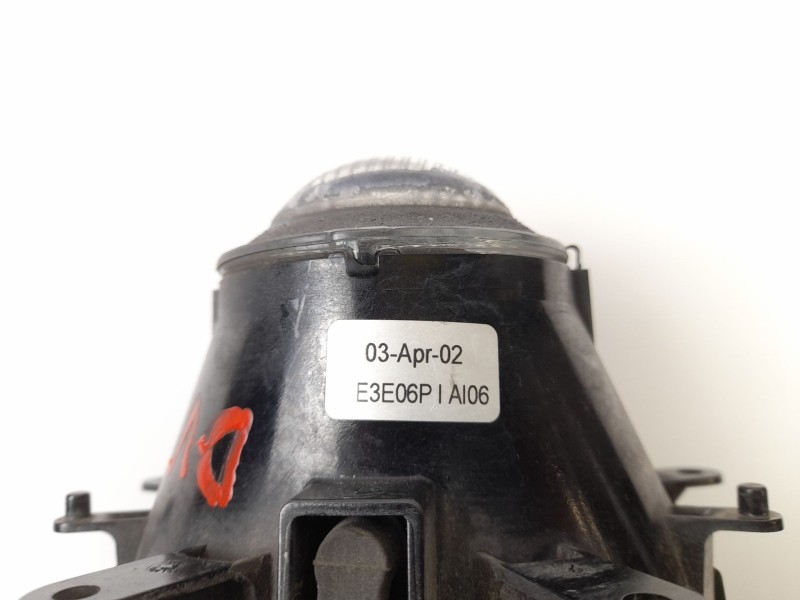 Recambio de faro antiniebla derecho para bmw serie 3 berlina (e46) 320d referencia OEM IAM E3E06P  