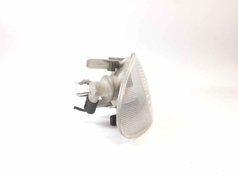 Recambio de piloto delantero derecho para bmw serie 3 berlina (e46) 320d referencia OEM IAM 0311328004 1315106141 6902770