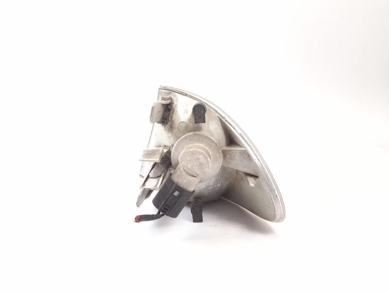 Recambio de piloto delantero derecho para bmw serie 3 berlina (e46) 320d referencia OEM IAM 0311328004 1315106141 6902770