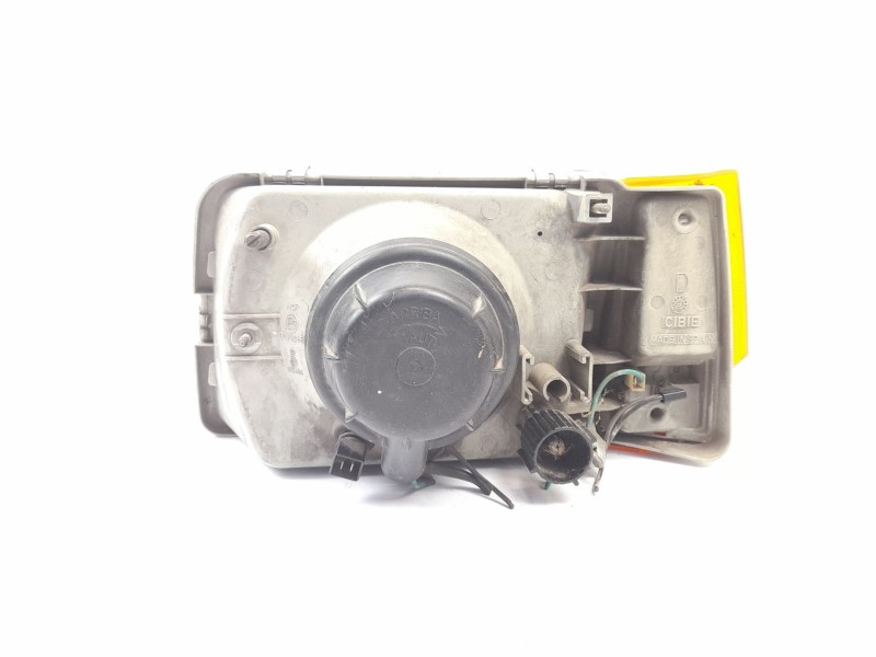 Recambio de faro derecho para seat terra (24) 0.9 referencia OEM IAM 007405  