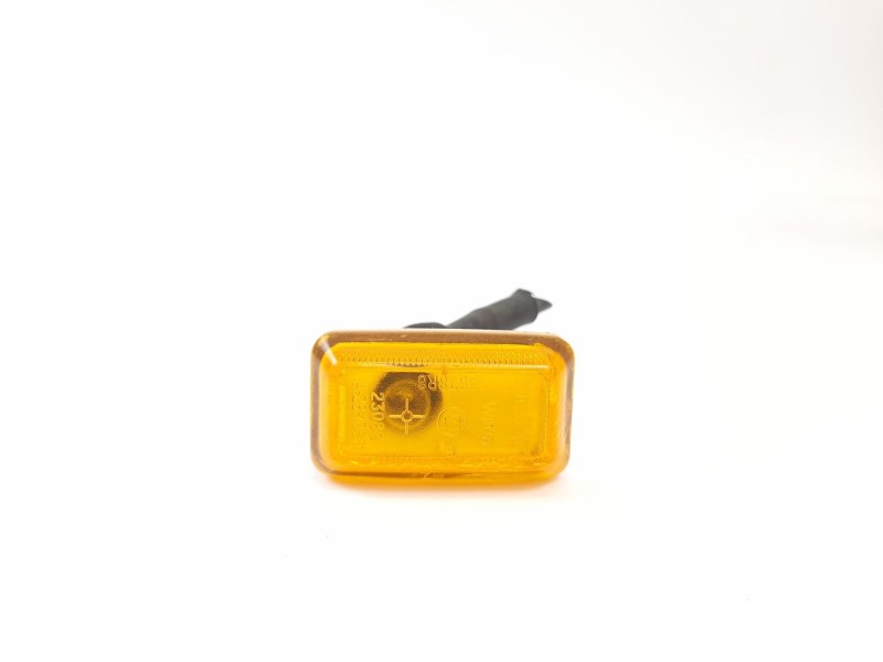 Recambio de piloto lateral derecho para seat terra (24) 0.9 referencia OEM IAM 42678R6  