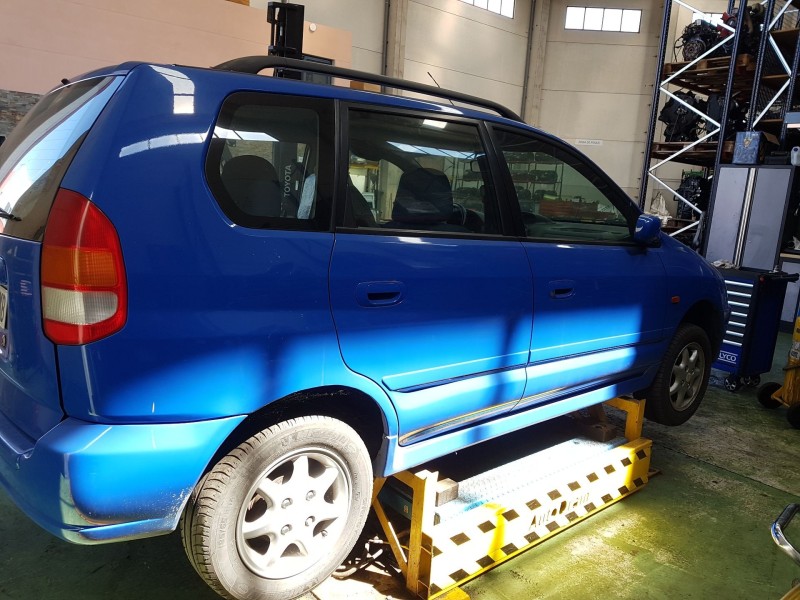 mitsubishi space star monospace (dg_a) del año 1998