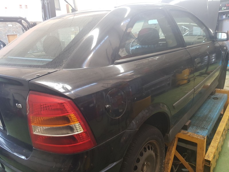 opel astra g fastback (t98) del año 2000