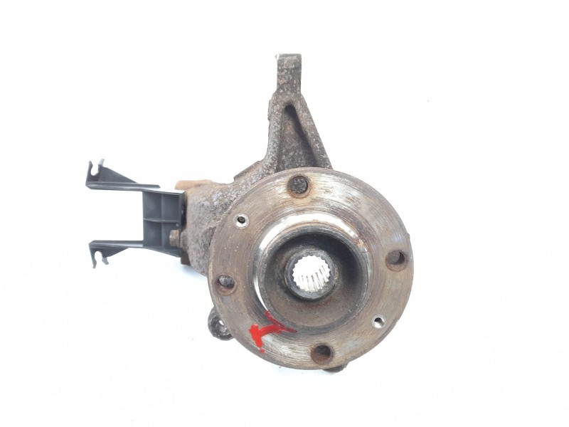 Recambio de mangueta delantera izquierda para peugeot 206 berlina 1.4 i referencia OEM IAM   