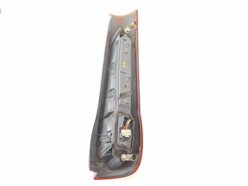 Recambio de piloto trasero izquierdo para fiat punto berl. (176) 1.2 cat referencia OEM IAM 7730723 29420102 