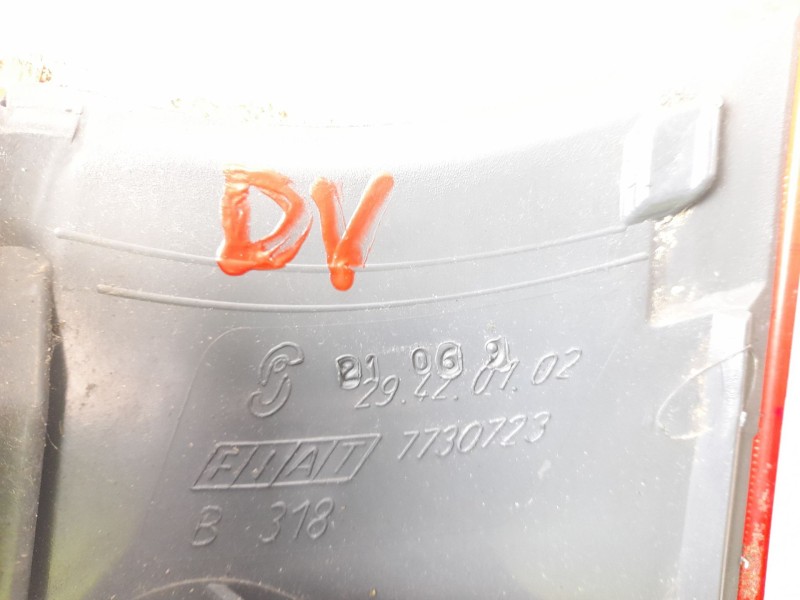 Recambio de piloto trasero izquierdo para fiat punto berl. (176) 1.2 cat referencia OEM IAM 7730723 29420102 
