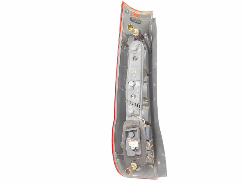 Recambio de piloto trasero derecho para fiat punto berl. (176) 1.2 cat referencia OEM IAM 7730722 29420202 