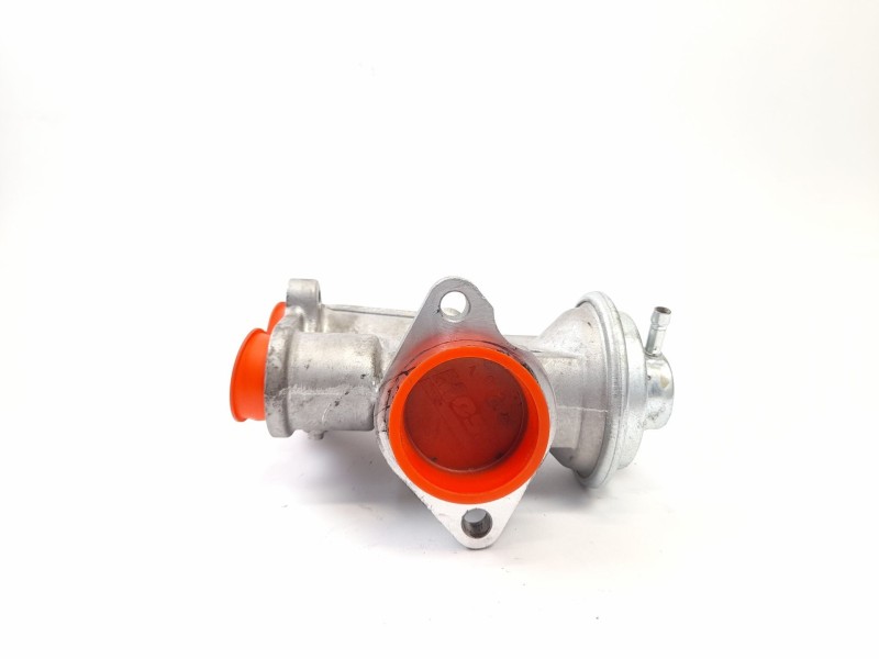 Recambio de valvula egr para opel combo (corsa c) cargo referencia OEM IAM 72277203  