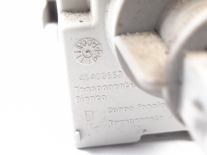 Recambio de piloto delantero derecho para fiat punto berl. (176) 1.2 cat referencia OEM IAM 46402657 46402655 