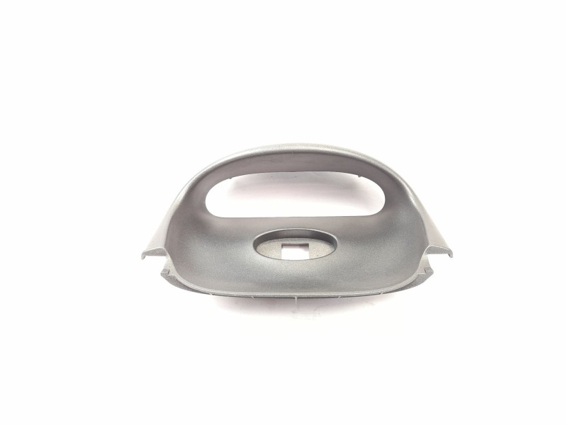 Recambio de moldura para peugeot 206 berlina 1.4 i referencia OEM IAM 96403133  