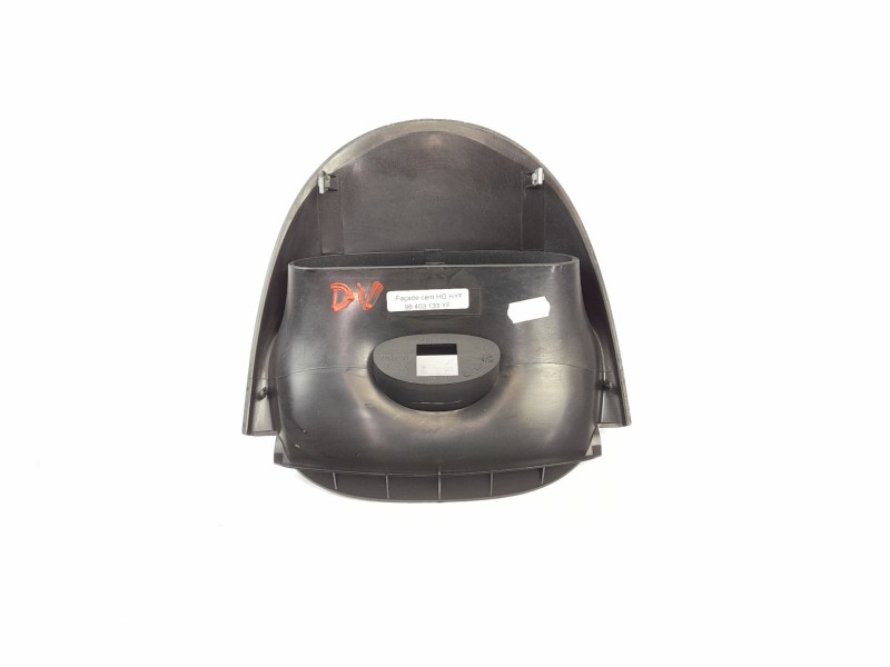 Recambio de moldura para peugeot 206 berlina 1.4 i referencia OEM IAM 96403133  