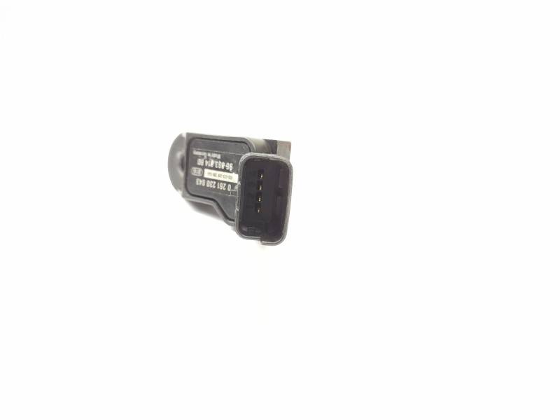 Recambio de sensor presion para peugeot 206 berlina 1.4 i referencia OEM IAM 9639381480 0261230043 