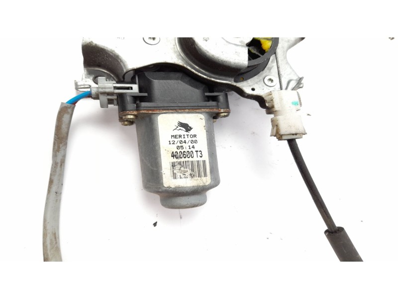 Recambio de elevalunas delantero derecho para nissan almera ii hatchback (n16) 2.2 di referencia OEM IAM 40600T3  