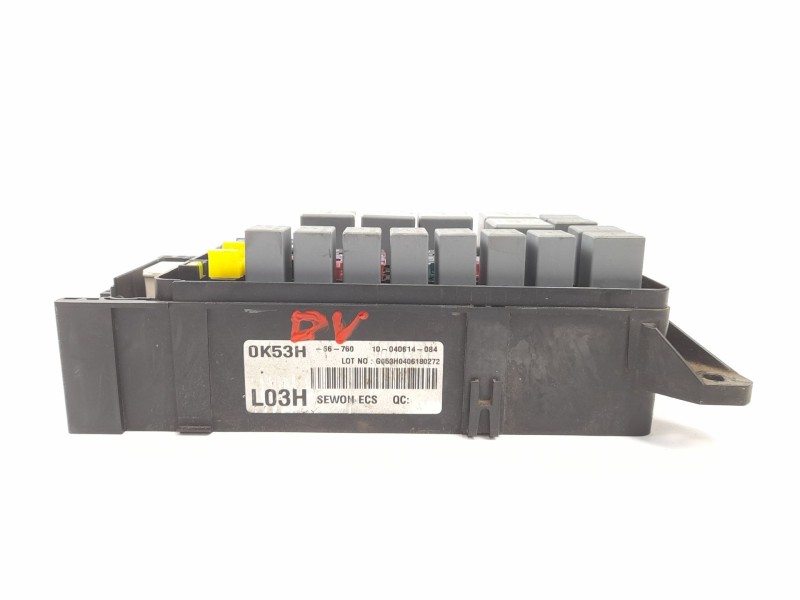 Recambio de caja reles / fusibles para kia carnival ii 2.9 crdi lx referencia OEM IAM 0K53H L03H 