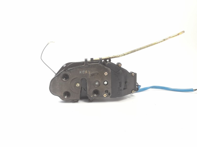 Recambio de cerradura puerta delantera derecha para kia carnival ii 2.9 crdi lx referencia OEM IAM   