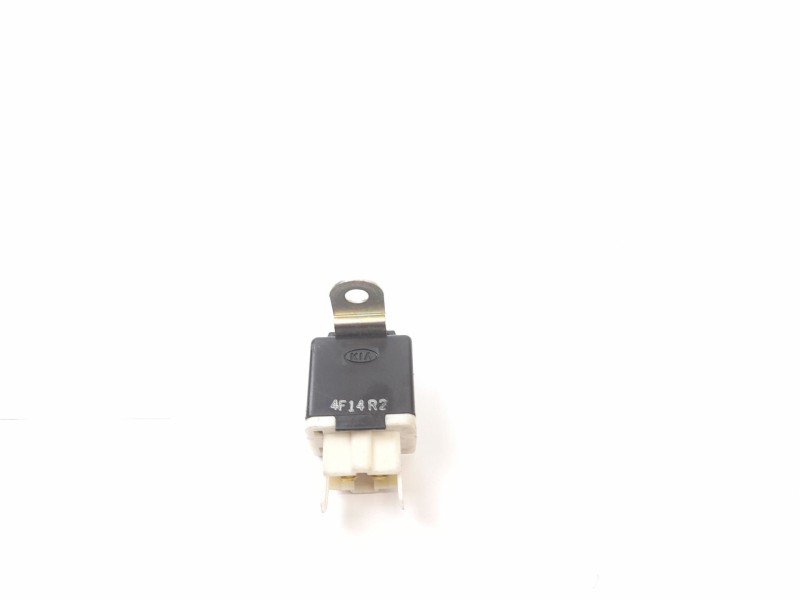 Recambio de rele para kia carnival ii 2.9 crdi lx referencia OEM IAM K75767740  