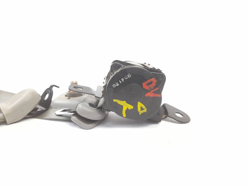 Recambio de cinturon seguridad trasero derecha para kia carnival ii 2.9 crdi lx referencia OEM IAM 0427211  