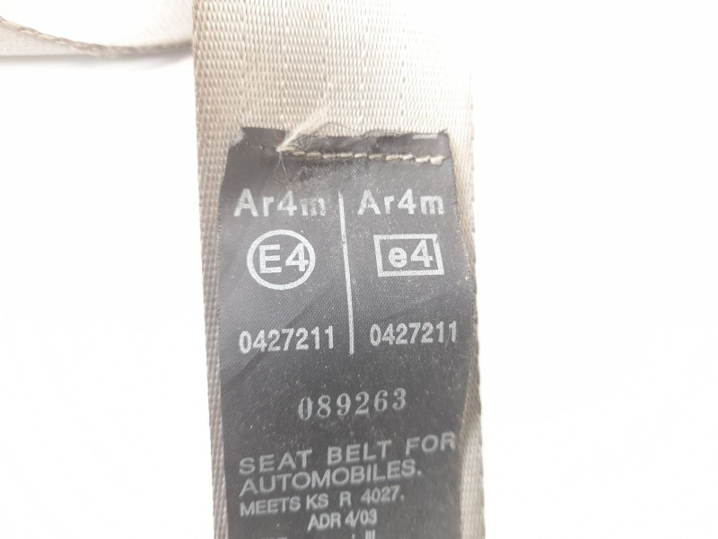 Recambio de cinturon seguridad trasero derecha para kia carnival ii 2.9 crdi lx referencia OEM IAM 0427211  