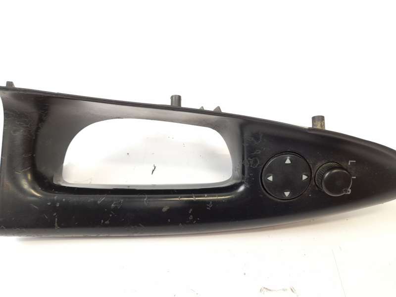 MANDO RETROVISOR 8D0839019 