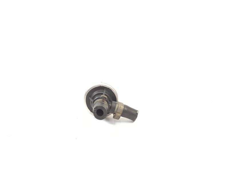 Recambio de valvula aire adicional para audi 80 b4 sedán (8c2) 2.0 referencia OEM IAM 048133517  