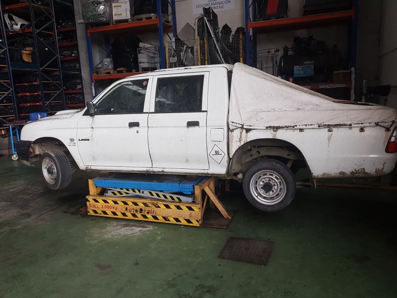 mitsubishi l 200 (k6/7) del año 2001