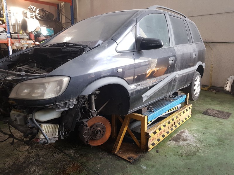 opel zafira a del año 2002