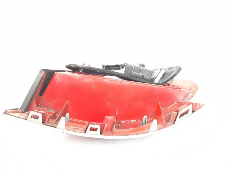 Recambio de piloto trasero izquierdo para audi a4 1.9 tdi 5 referencia OEM IAM 8D0945095D  