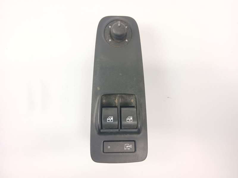 MANDO ELEVALUNAS DELANTERO IZQUIERDO B569 