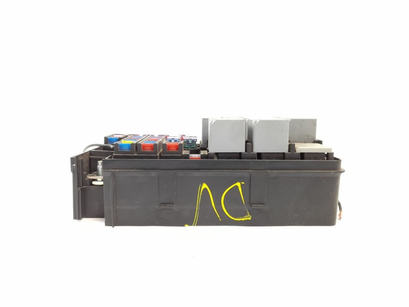 Recambio de caja reles / fusibles para chevrolet lacetti cdx referencia OEM IAM   
