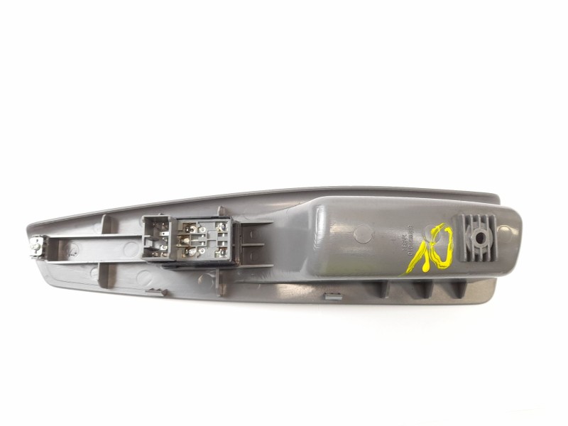 Recambio de mando elevalunas delantero derecho para chevrolet lacetti cdx referencia OEM IAM 612W21010  