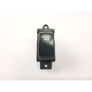 MANDO ELEVALUNAS TRASERO DERECHO 621W05450 