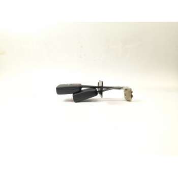 ENGANCHE CINTURON SEGURIDAD TRASERO CENTRAL 3B0857739A 