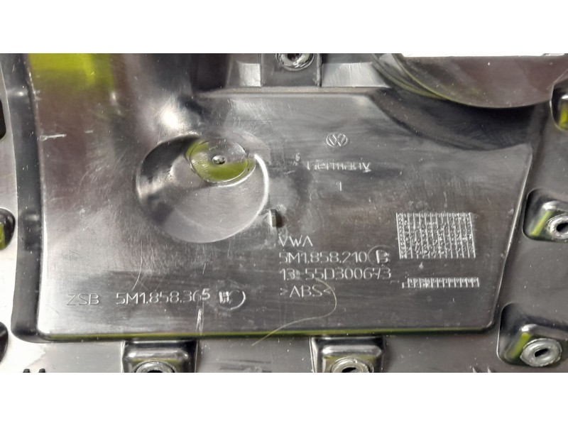 Recambio de guantera para volkswagen golf plus (521) advance referencia OEM IAM 5M1858210B 5M1858365H 