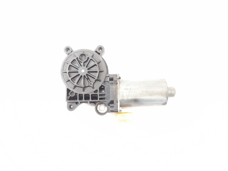 Recambio de motor elevalunas delantero derecho para bmw serie 3 berlina (e46) 320d referencia OEM IAM 0130821717  