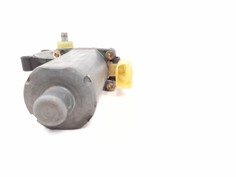 Recambio de motor elevalunas delantero derecho para bmw serie 3 berlina (e46) 320d referencia OEM IAM 0130821717  