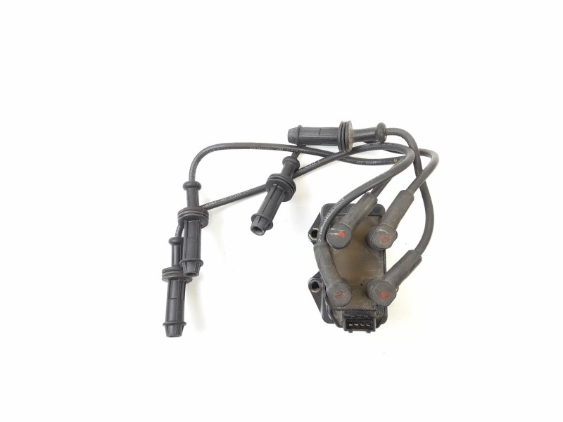 Recambio de bobina encendido para peugeot 106 1ca referencia OEM IAM 2526040A  