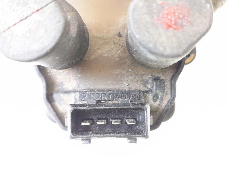 Recambio de bobina encendido para peugeot 106 1ca referencia OEM IAM 2526040A  