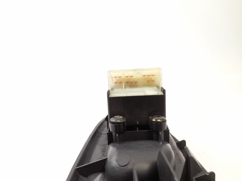 Recambio de mando elevalunas delantero izquierdo para nissan almera ii hatchback (n16) 1.8 referencia OEM IAM 80961BM500  