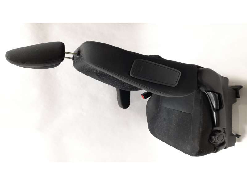 ASIENTO DELANTERO IZQUIERDO 