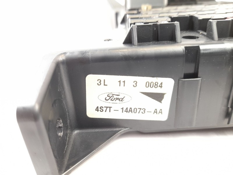 Recambio de caja reles / fusibles para ford mondeo iii (b5y) 2.0 tdci referencia OEM IAM 4S7T14A073AA  